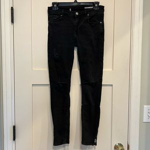 ZARA BLACK JEANS WITH ZIP ANKLE ACCENT 👖